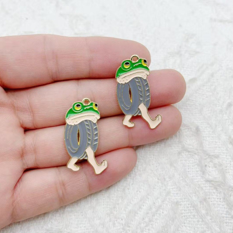 เครื่องประดับโลหะผสมเคลือบน้ำม - Monstera บทวิจารณ์และราคา